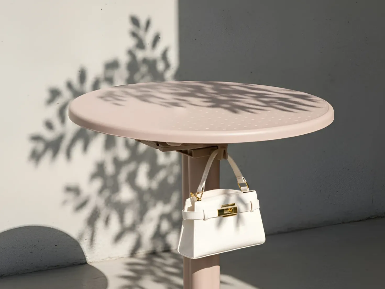 Tavolo da bar da giardino LEGRENA 60 cm 60 cm Beige