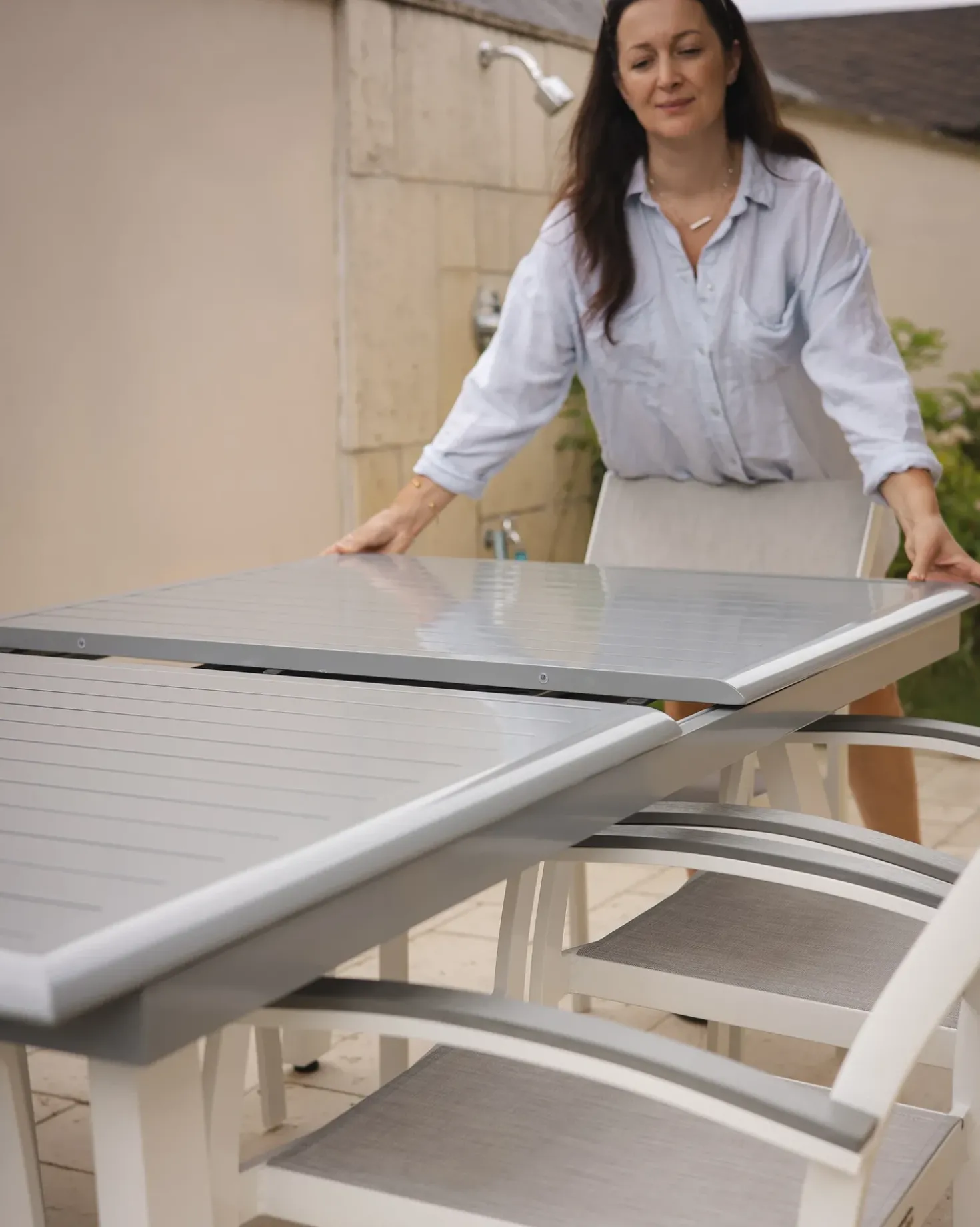 Tavolo da pranzo allungabile da giardino PERETA 175/255 cm 100 cm Metallo Grigio chiaro
