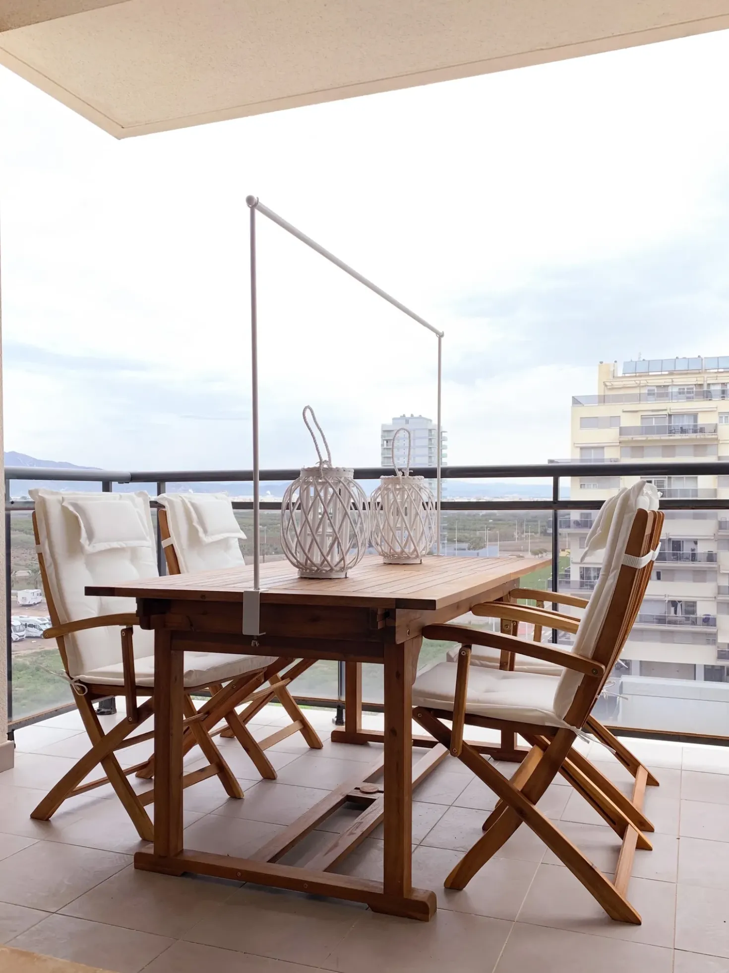 Tavolo da pranzo allungabile da giardino JAVA 160/220 cm 90 cm Legno d'acacia Marrone chiaro