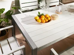 Tavolo da pranzo da giardino VERNIO 180 cm 90 cm Metallo Bianco