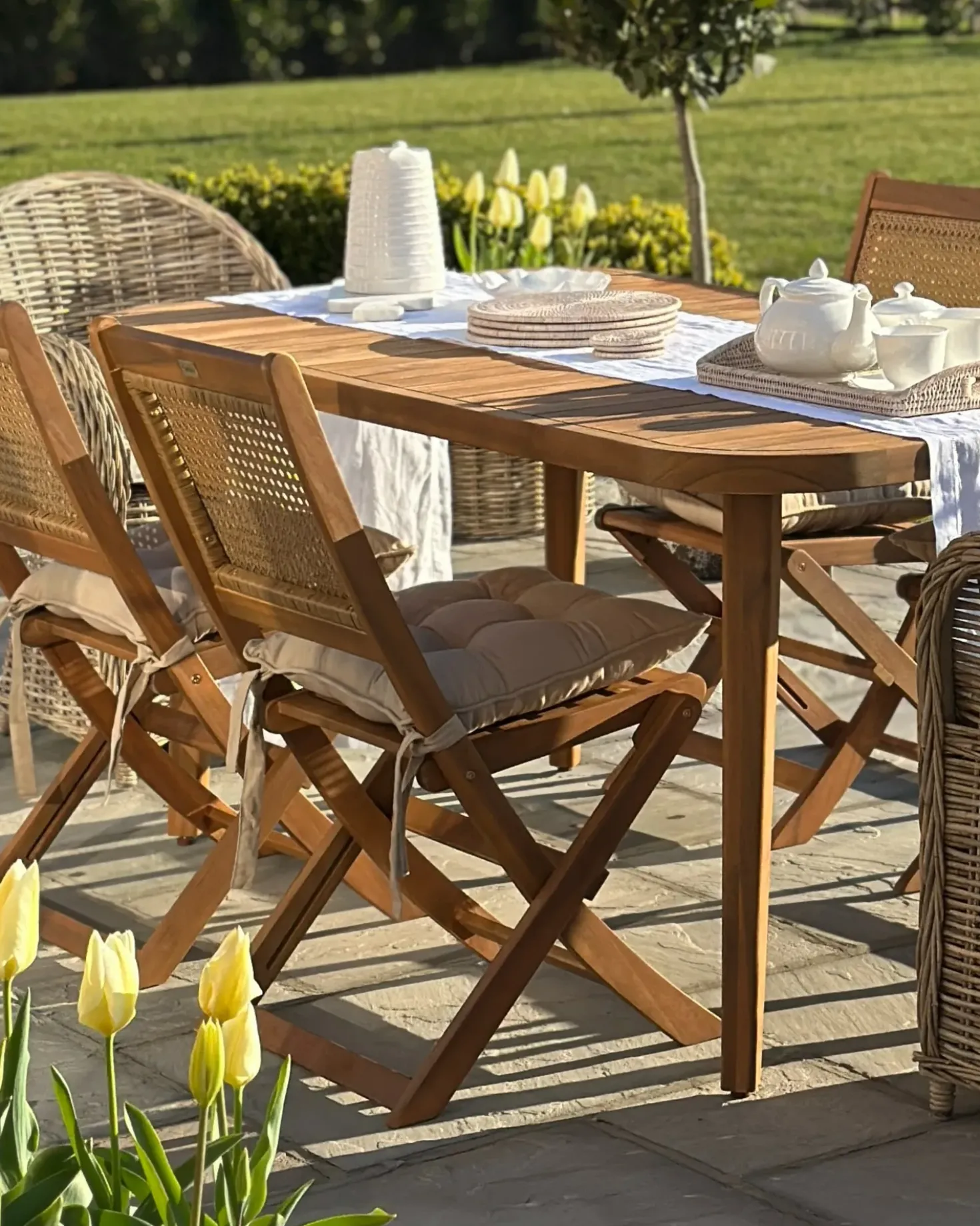 Tavolo da pranzo da giardino PARAGGI 180 cm 90 cm Legno di acacia certificato Marrone
