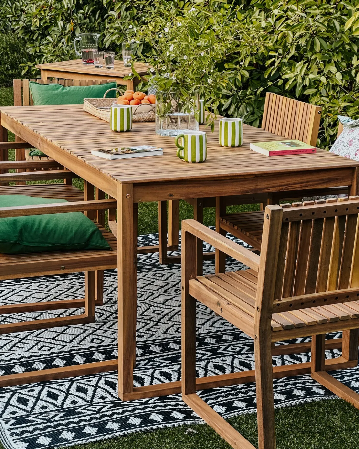 Tavolo da pranzo da giardino SASSARI II 180 cm 90 cm Legno di acacia certificato Marrone chiaro