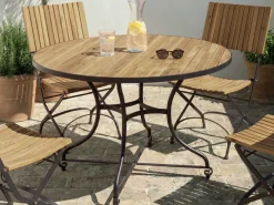 Tavolo da pranzo da giardino LASCARI 120 cm 120 cm Legno d'acacia Marrone chiaro
