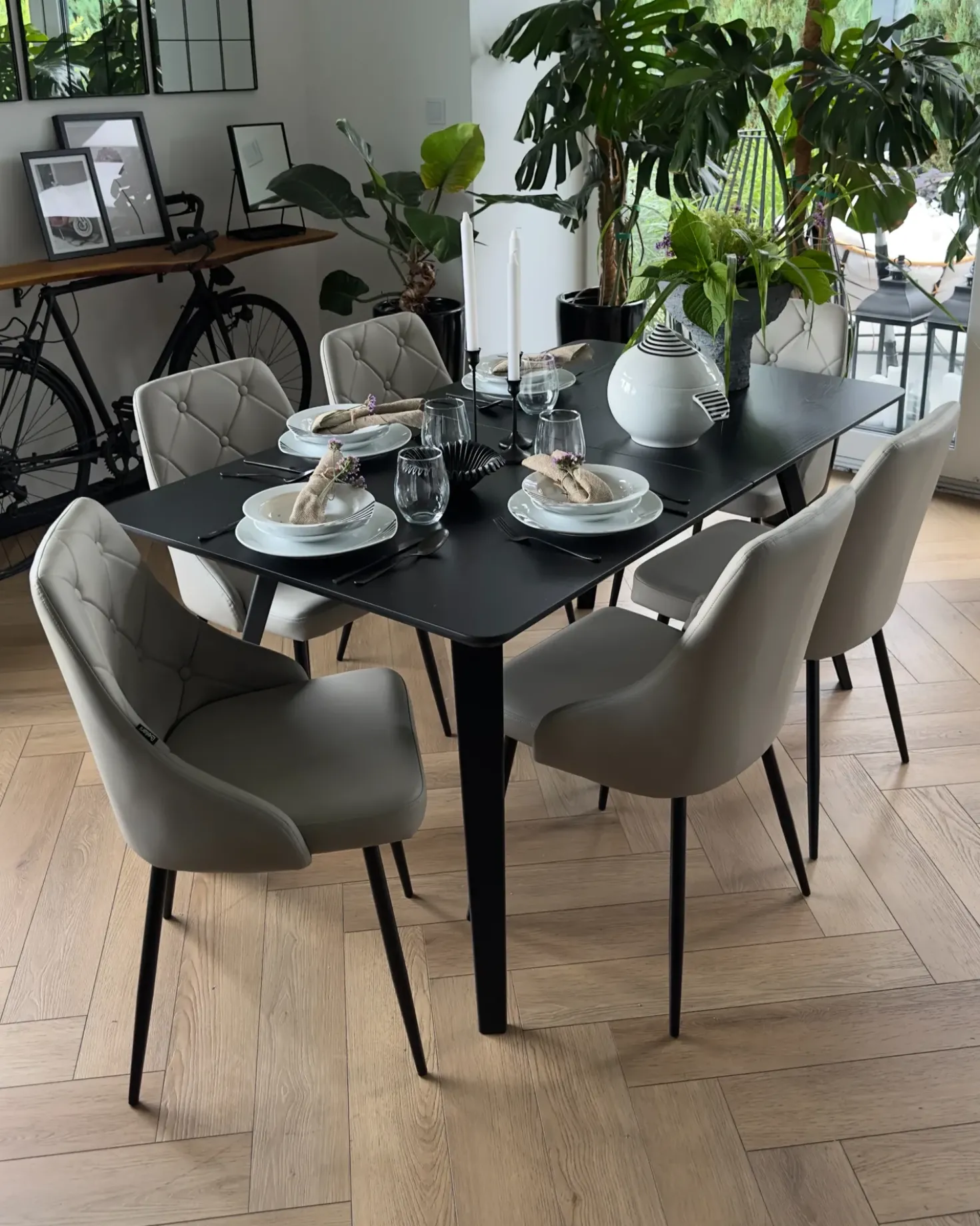Tavolo da pranzo estensibile IRVINGTON Nero 160/200 cm 90 cm