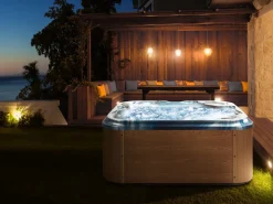Vasca idromassaggio da esterno con LED TULAROSA Blu